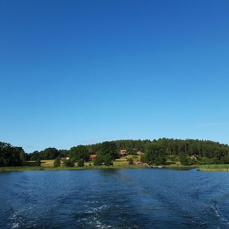 Gaerdsholmens Skaergardshemman "Boken" Villa Edsbruk Ngoại thất bức ảnh