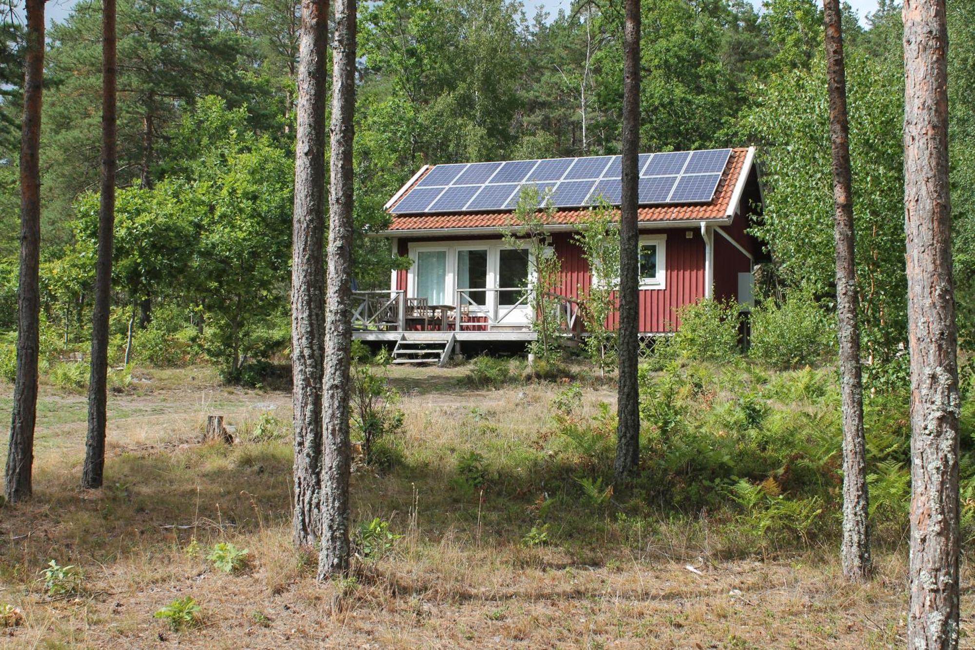 Gaerdsholmens Skaergardshemman "Boken" Villa Edsbruk Ngoại thất bức ảnh